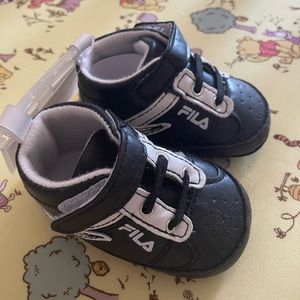 FILA baby sneakers